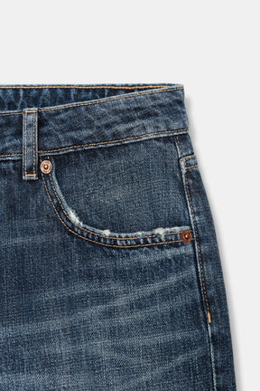Wide-leg low-rise jeans