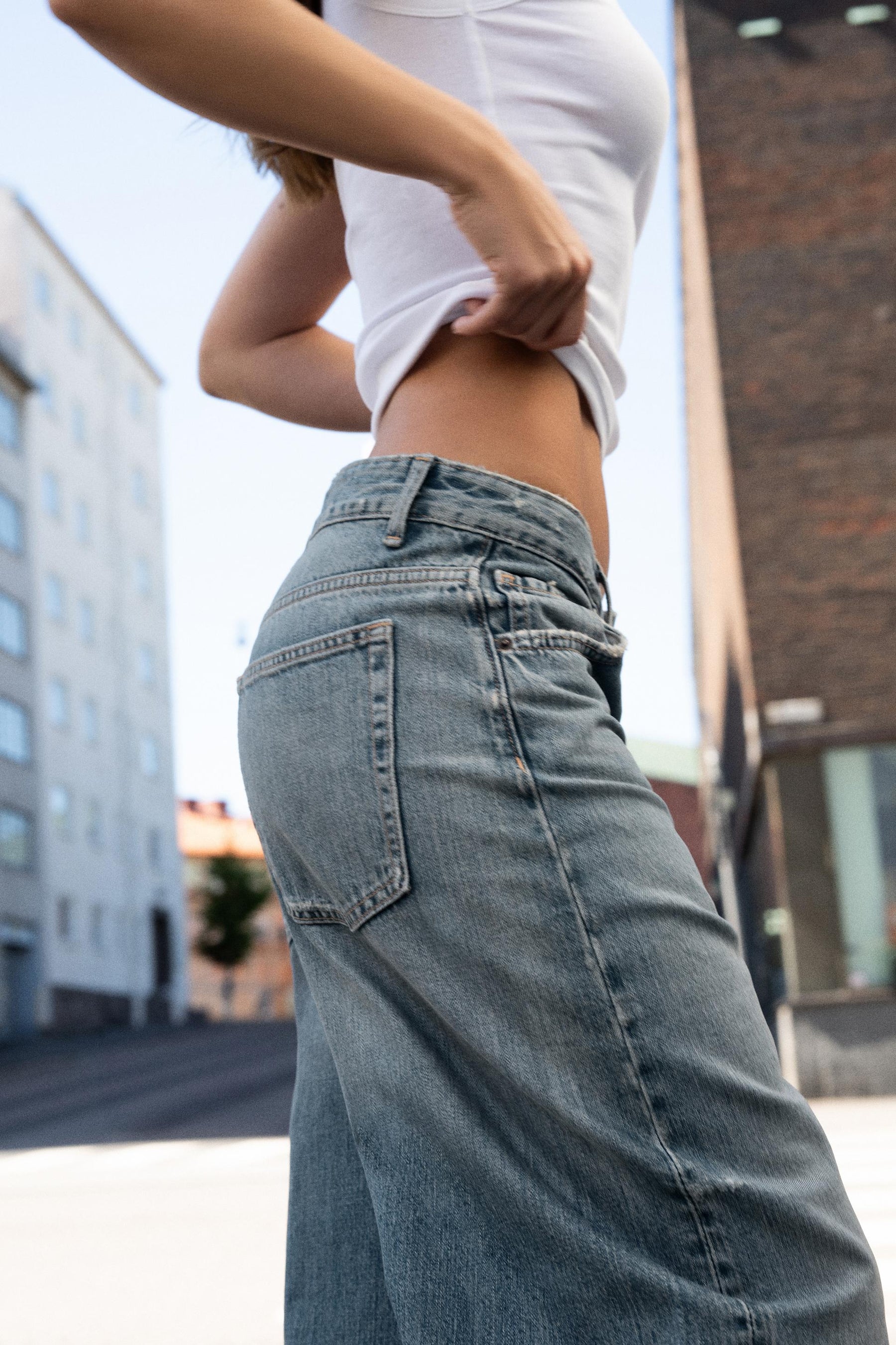 Baggy Folded Mid-Waist Jeans