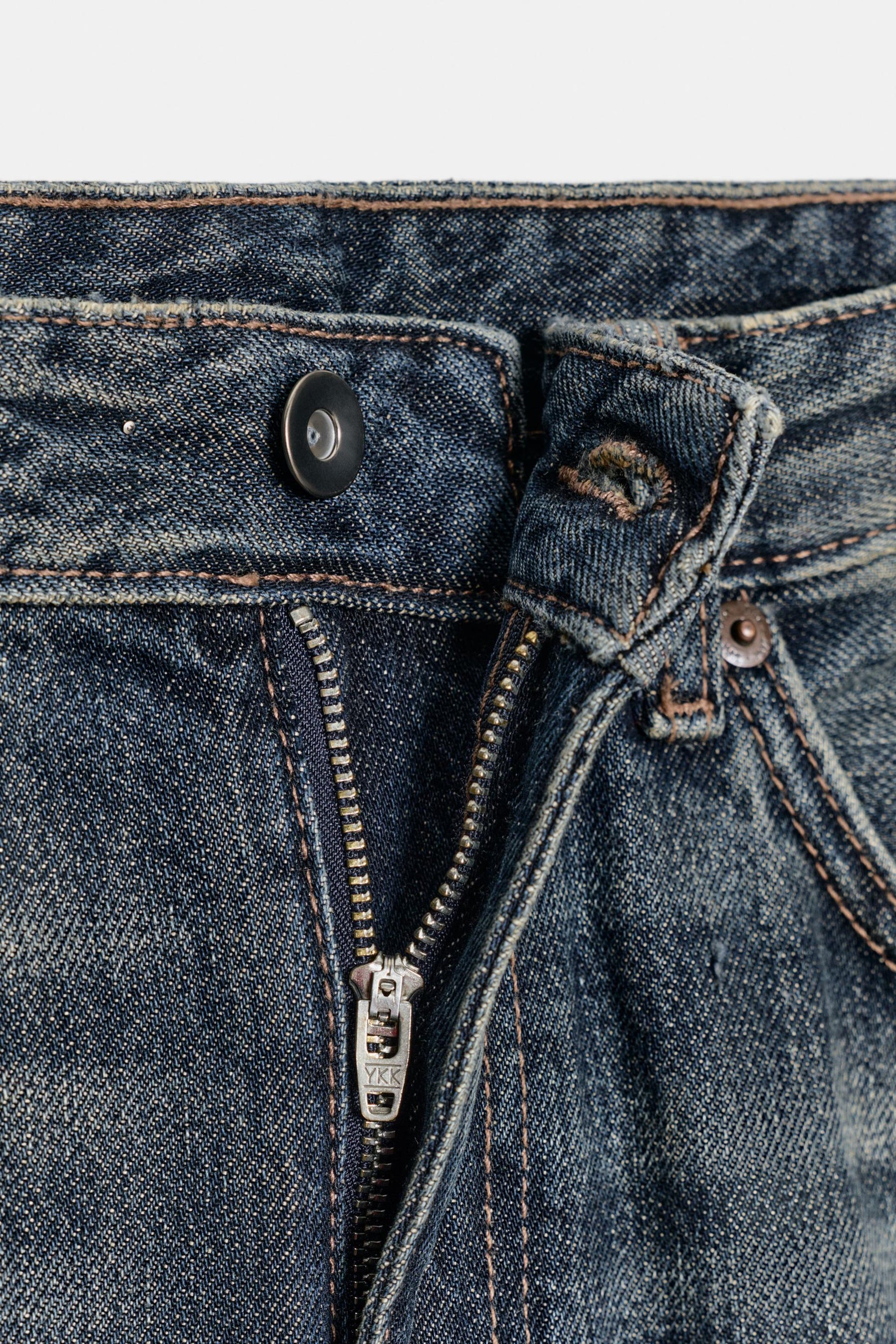 Baggy Jeans with Side