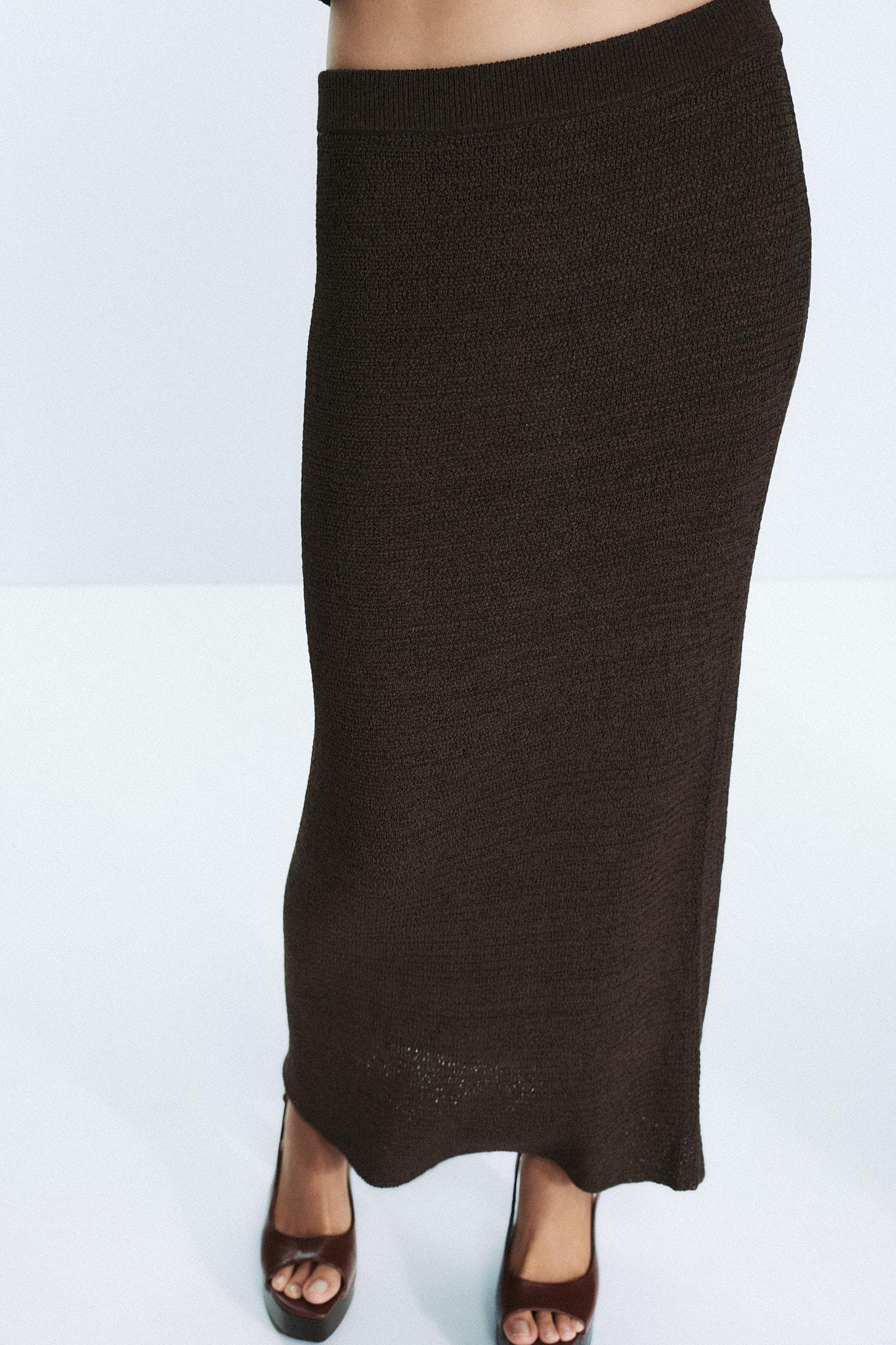 TEXTURED KNIT MAXI SKIRT - Image 2