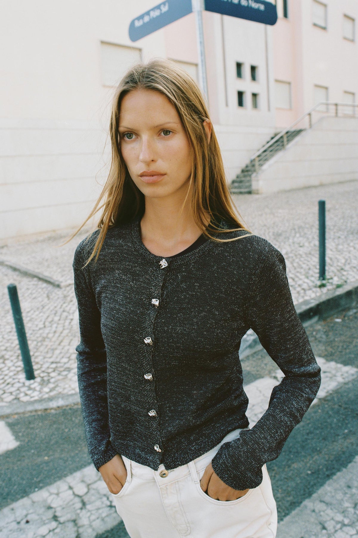 Strickjacke mit Metallic-Faden