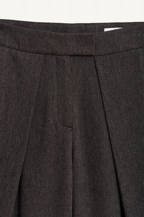 Wool Pleated Volume Trousers