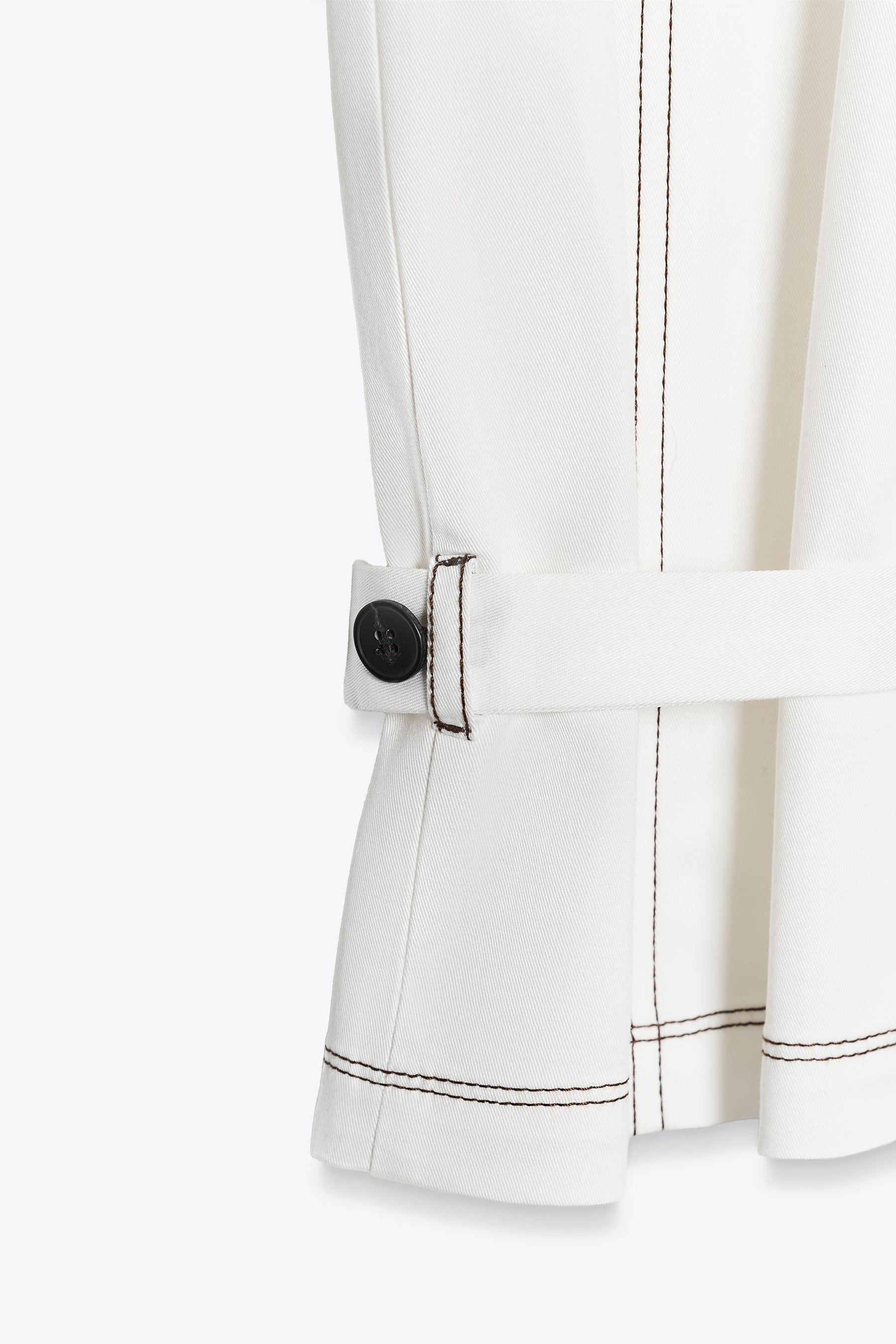 CONTRAST TOPSTITCHING TROUSERS