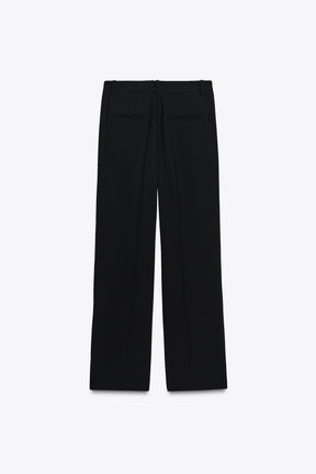 Straight-leg trousers