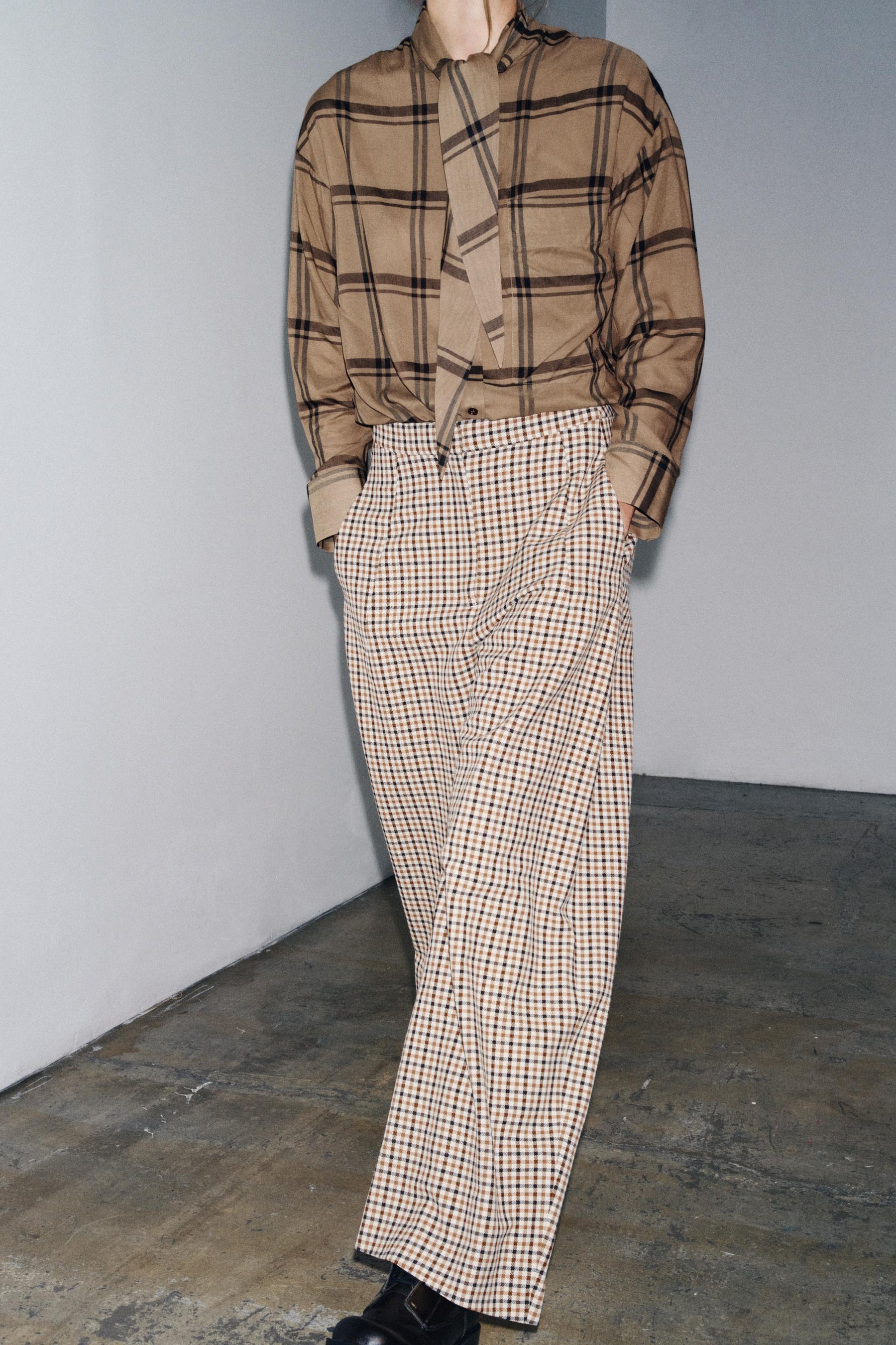 Scarf Collar CHECK SHIRT