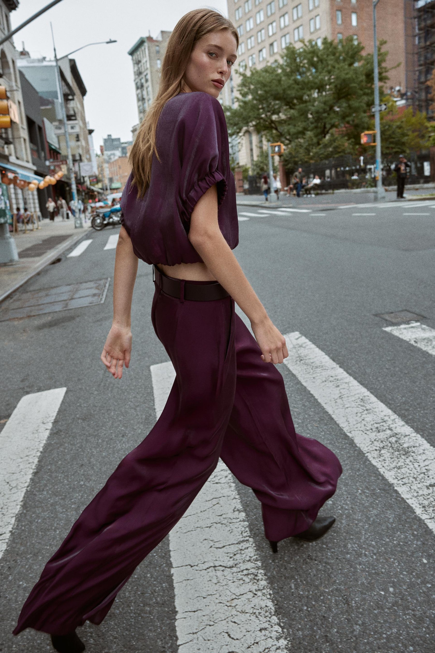 SATIN BALLOON BLOUSE