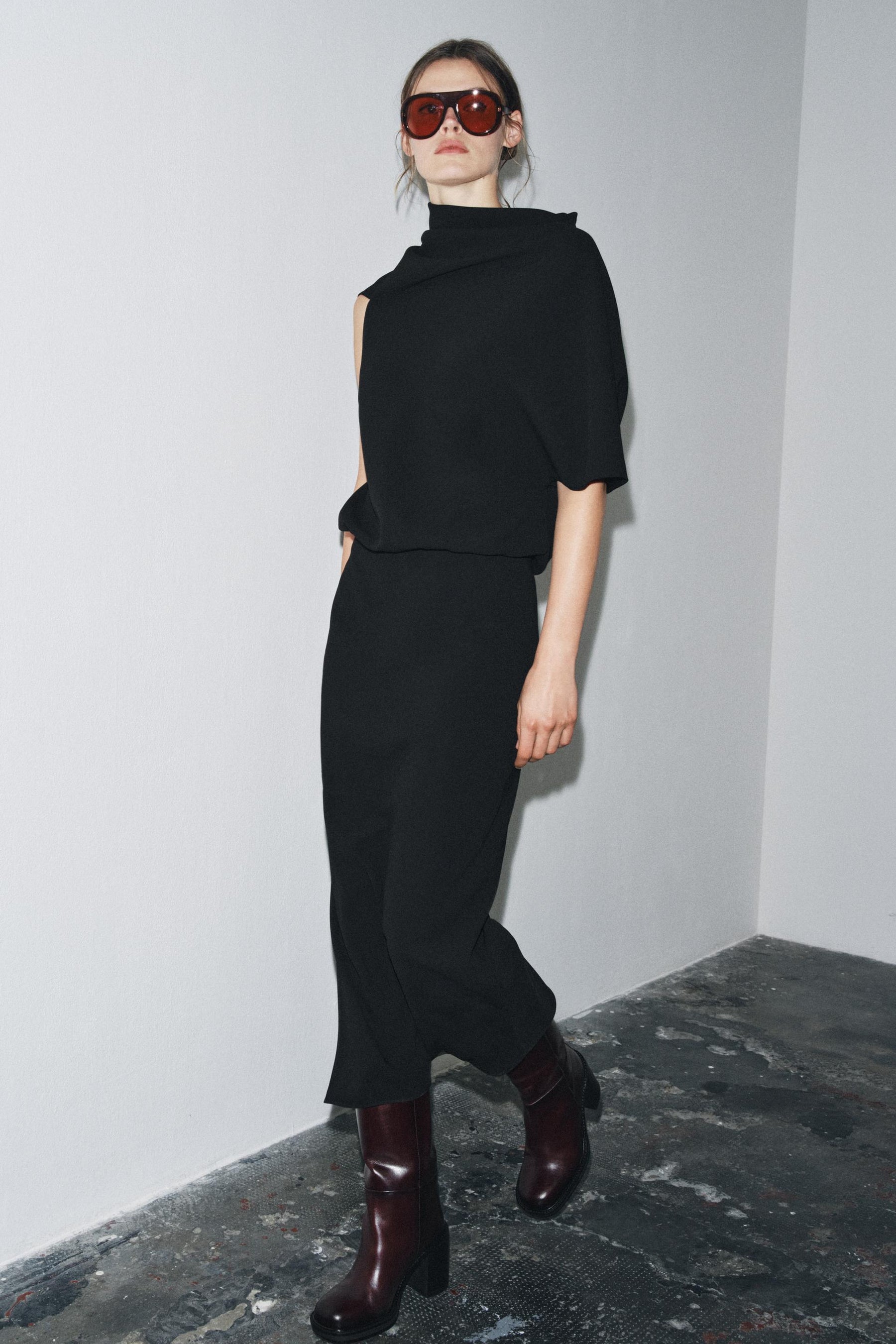 ASYMMETRIC DRESS