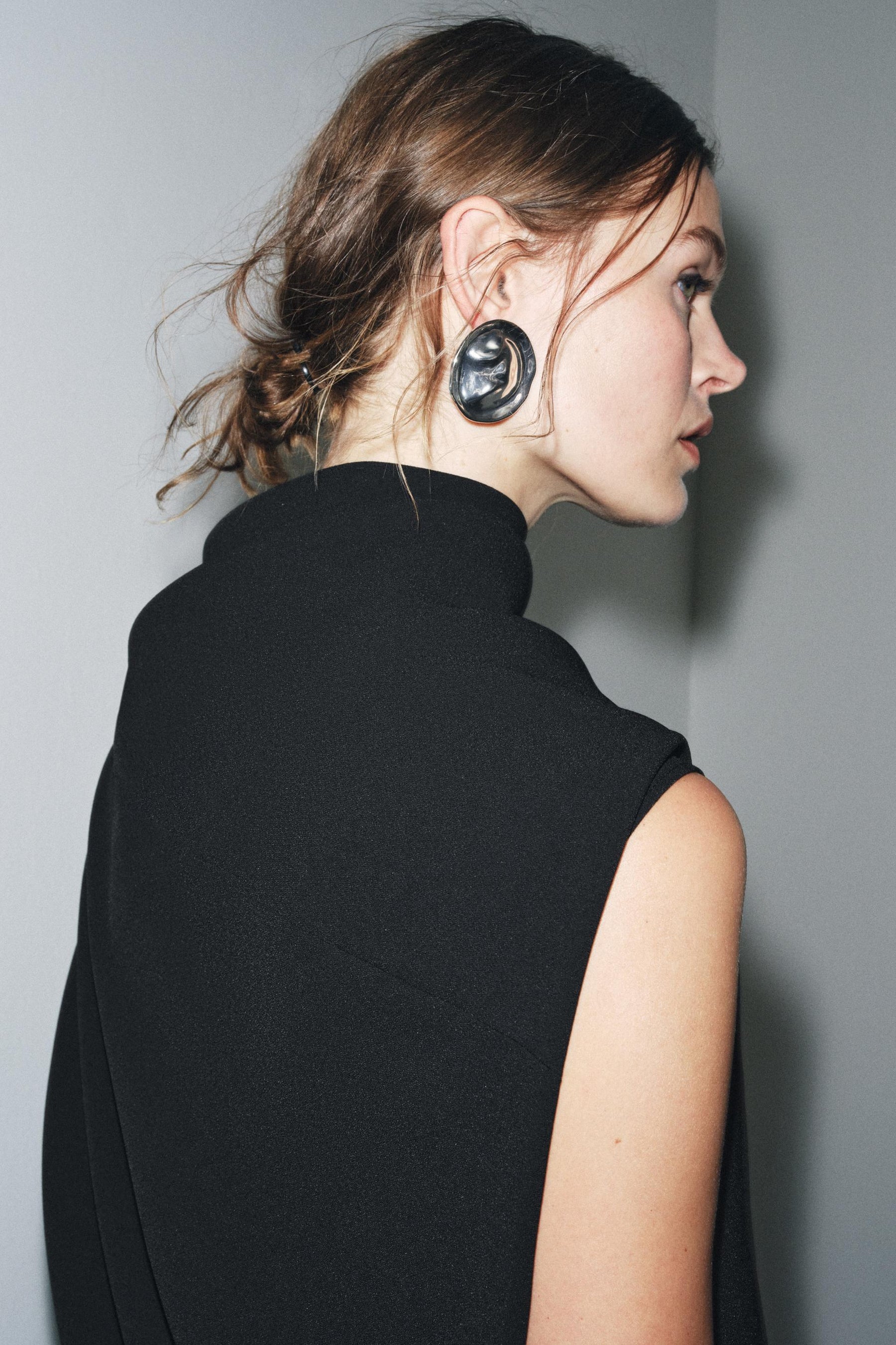 ASYMMETRIC DRESS