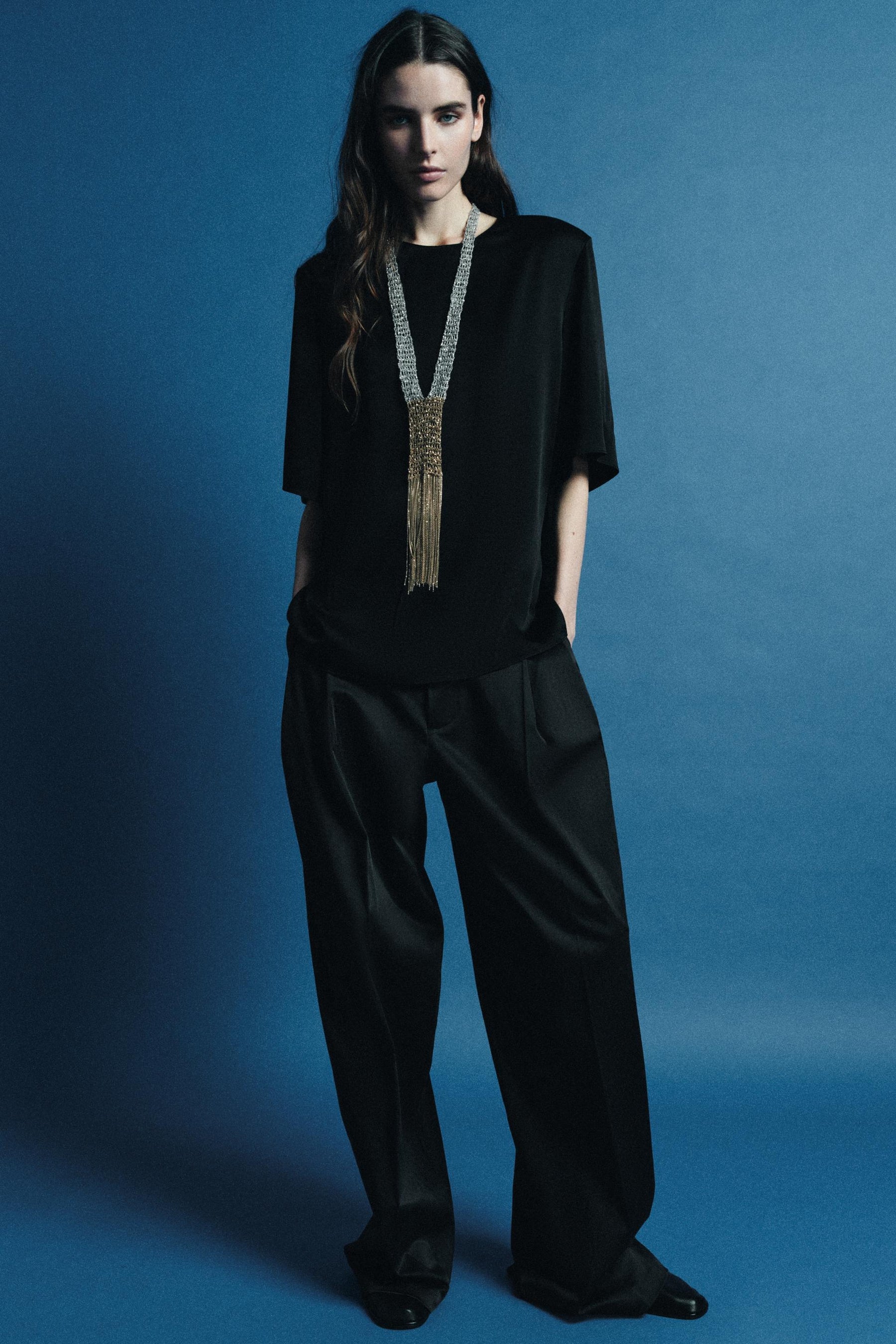 Padded shoulder top