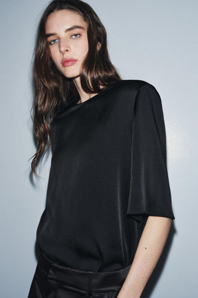 Padded shoulder top