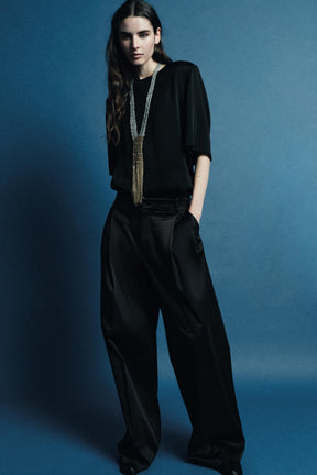 Padded shoulder top