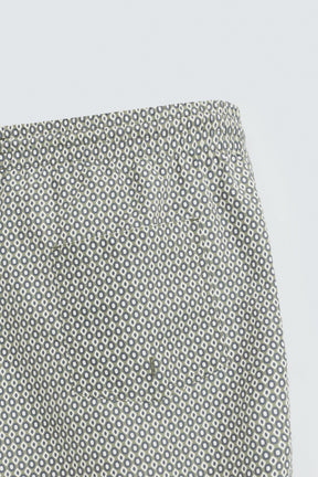 GEOMETRIC PRINT MID-LENGTH SWIMMING TRUNKS - Image 4