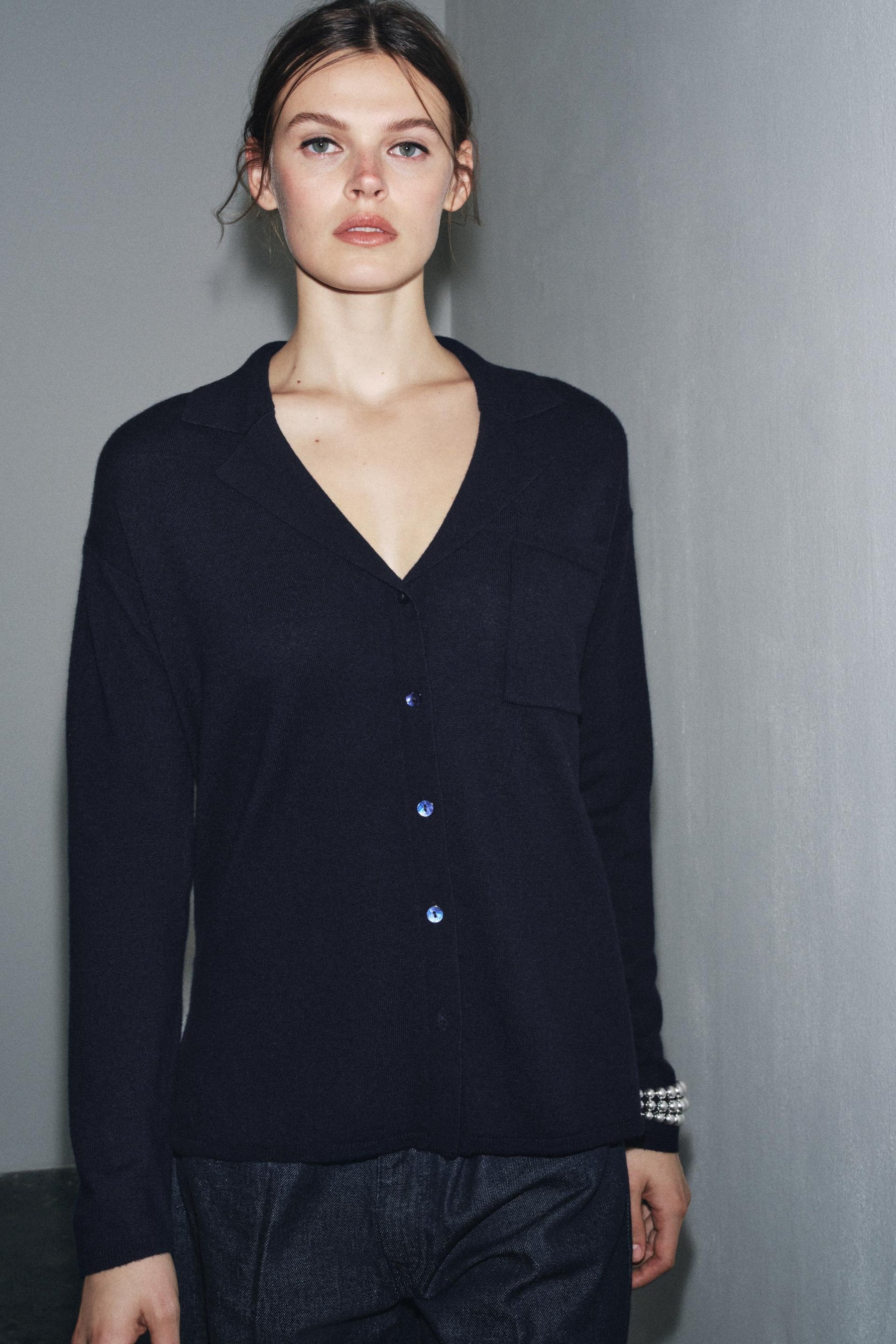 EXTRA SOFT WOOL CARDIGAN