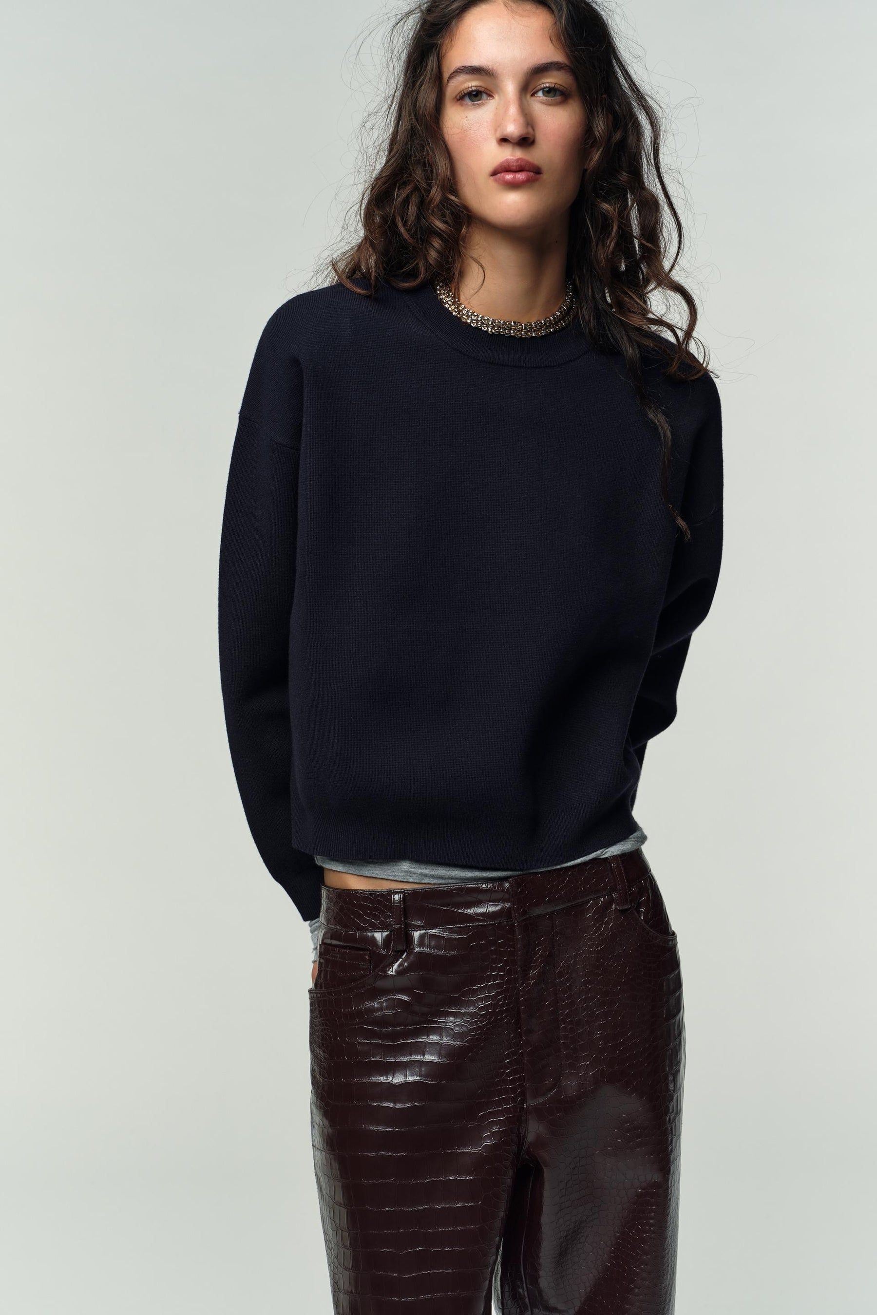 PLAIN KNIT SWEATSHIRT