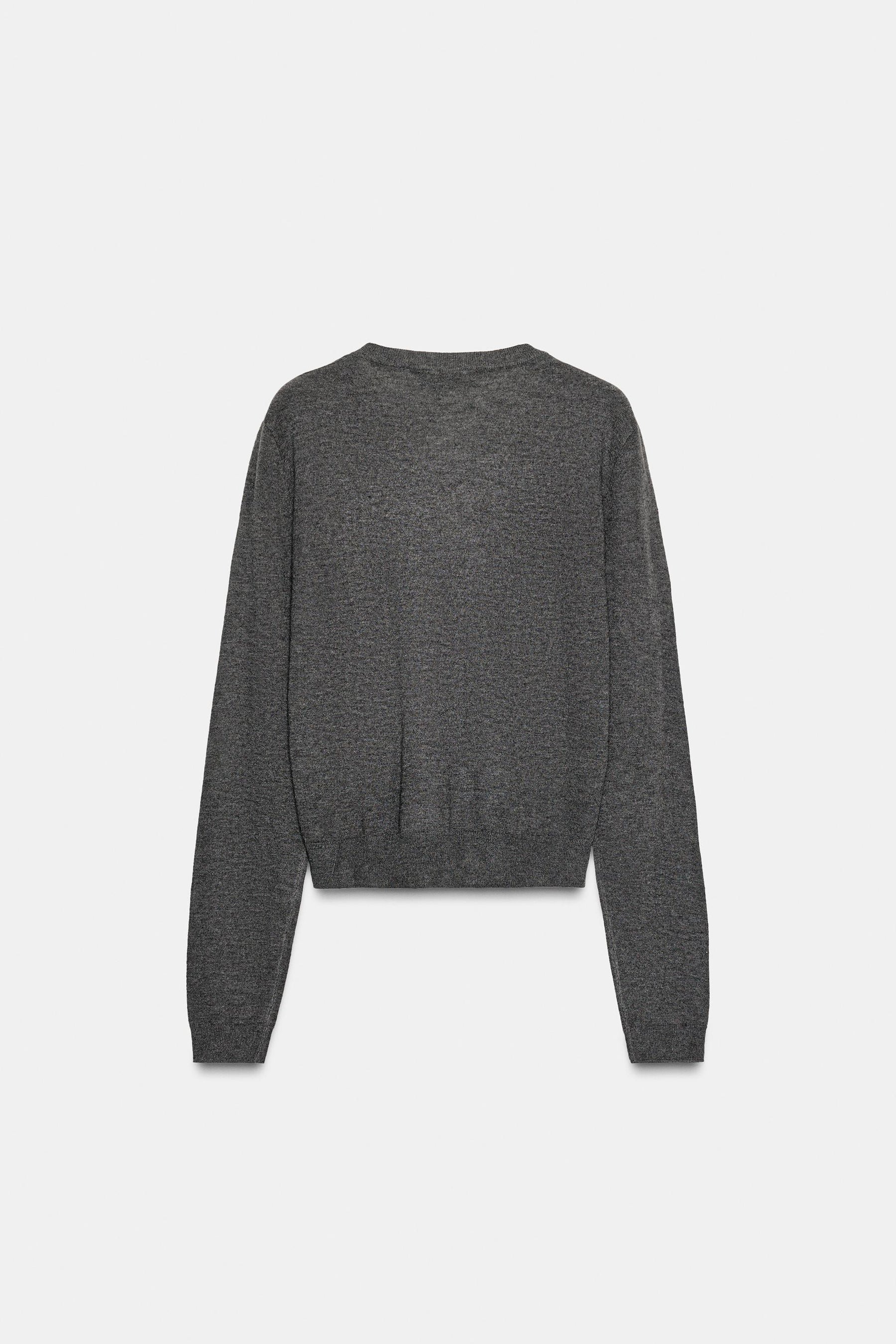WOOL V-NECK SWEATER