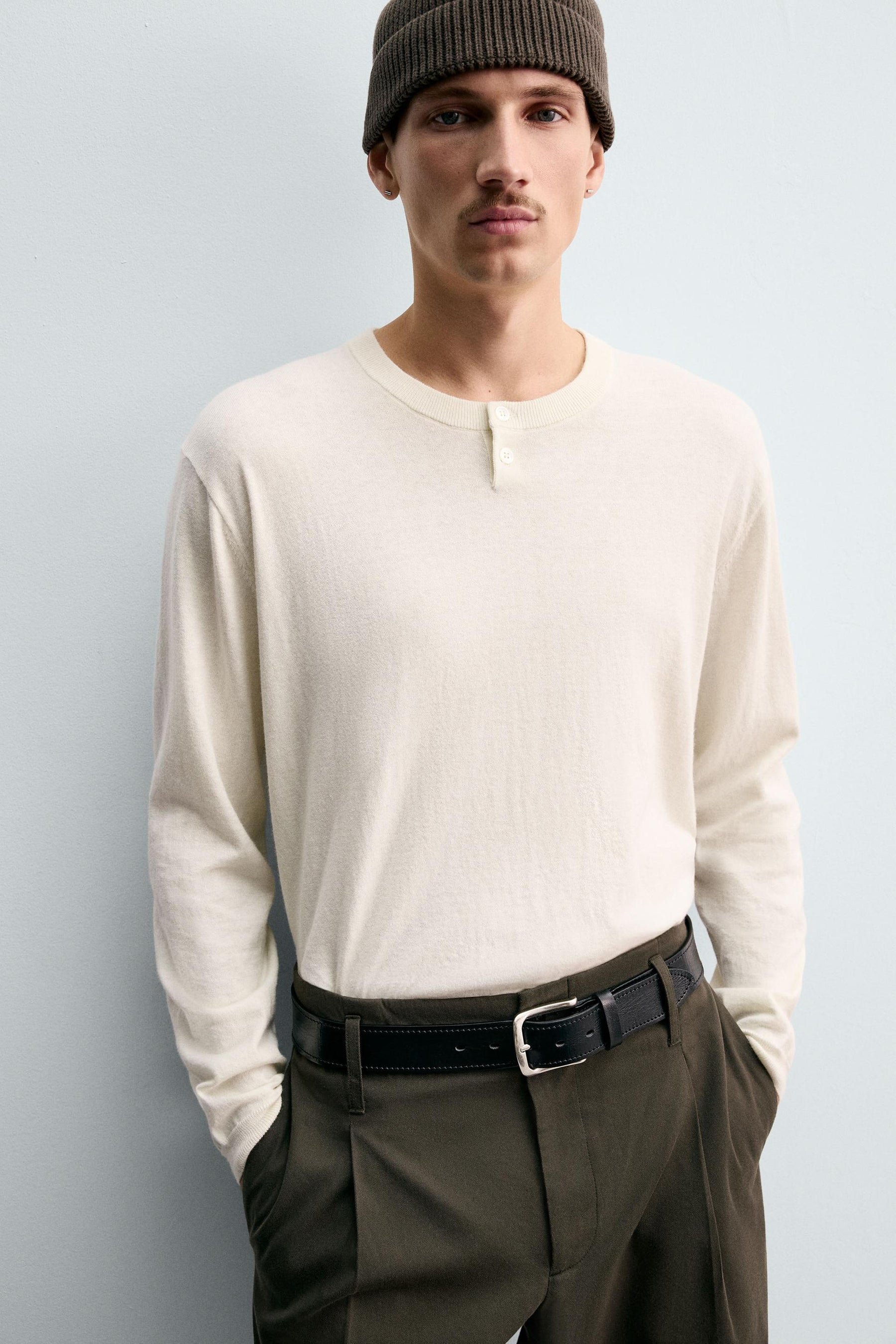 COTTON - CASHMERE BUTTONED NECK JUMPER - Image 7