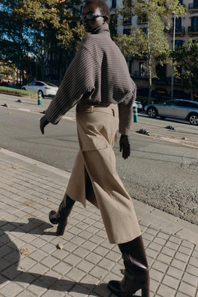 Gesteppte Bomberjacke im Hahnentrittmuster