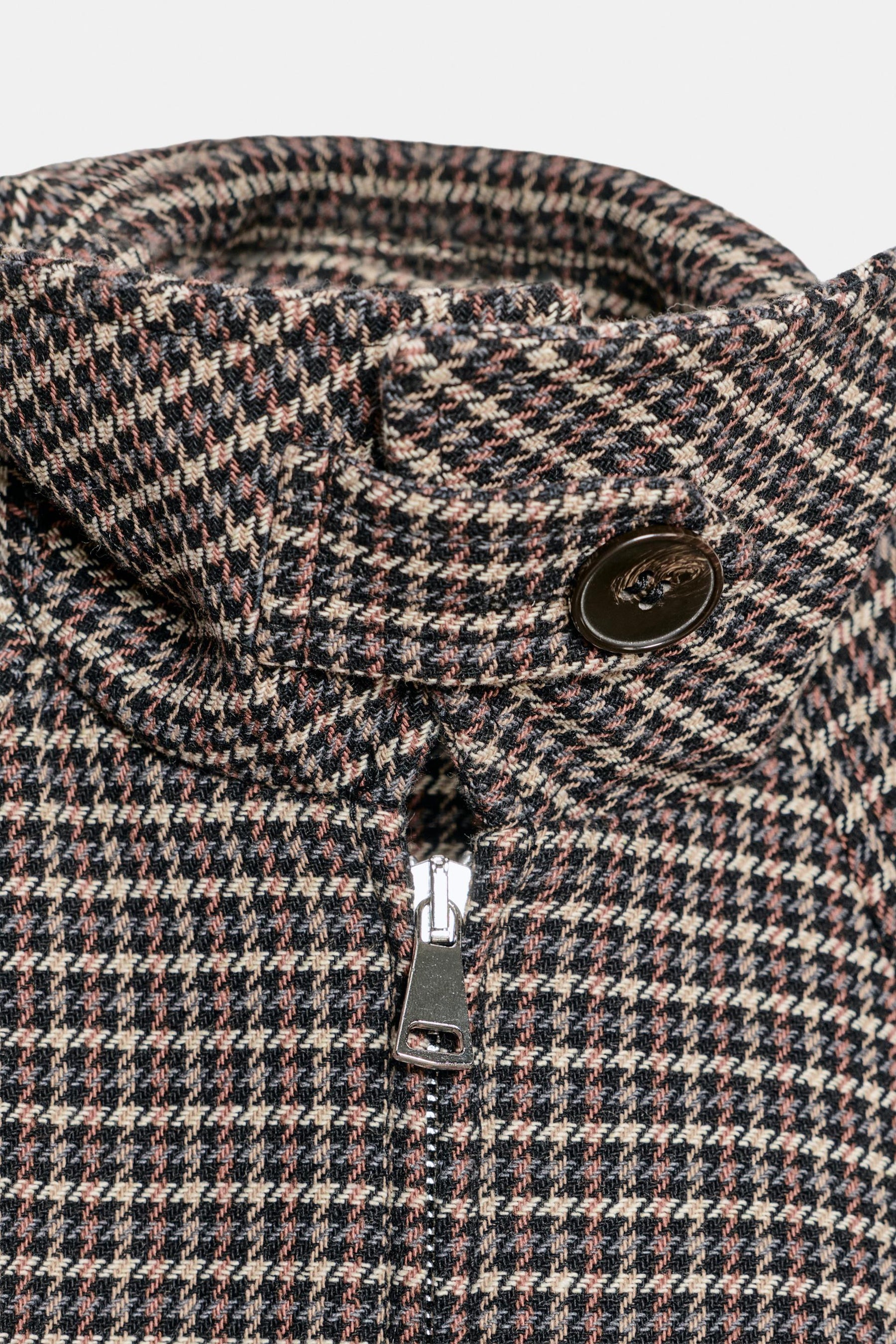 Gesteppte Bomberjacke im Hahnentrittmuster