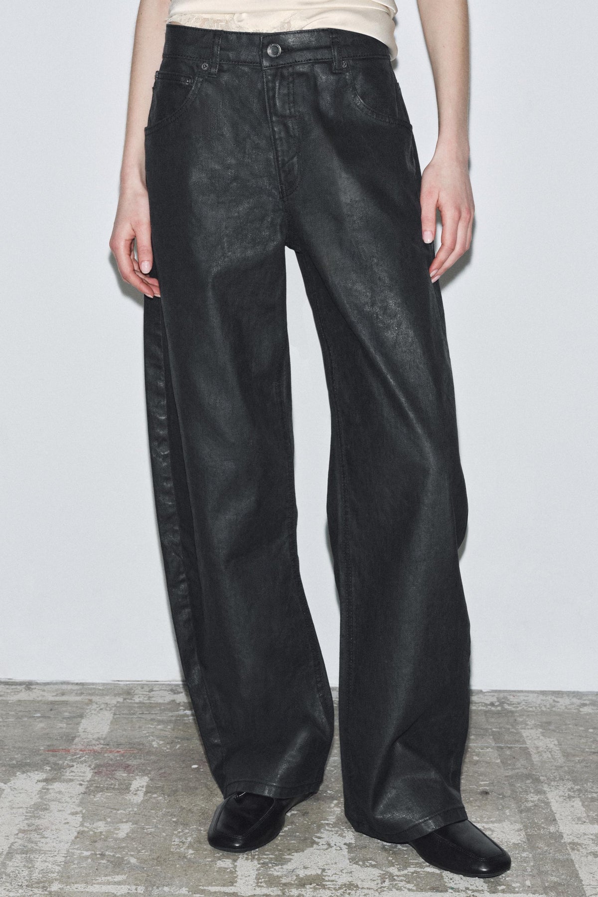 Crackled Low-Rise Barrel Jeans