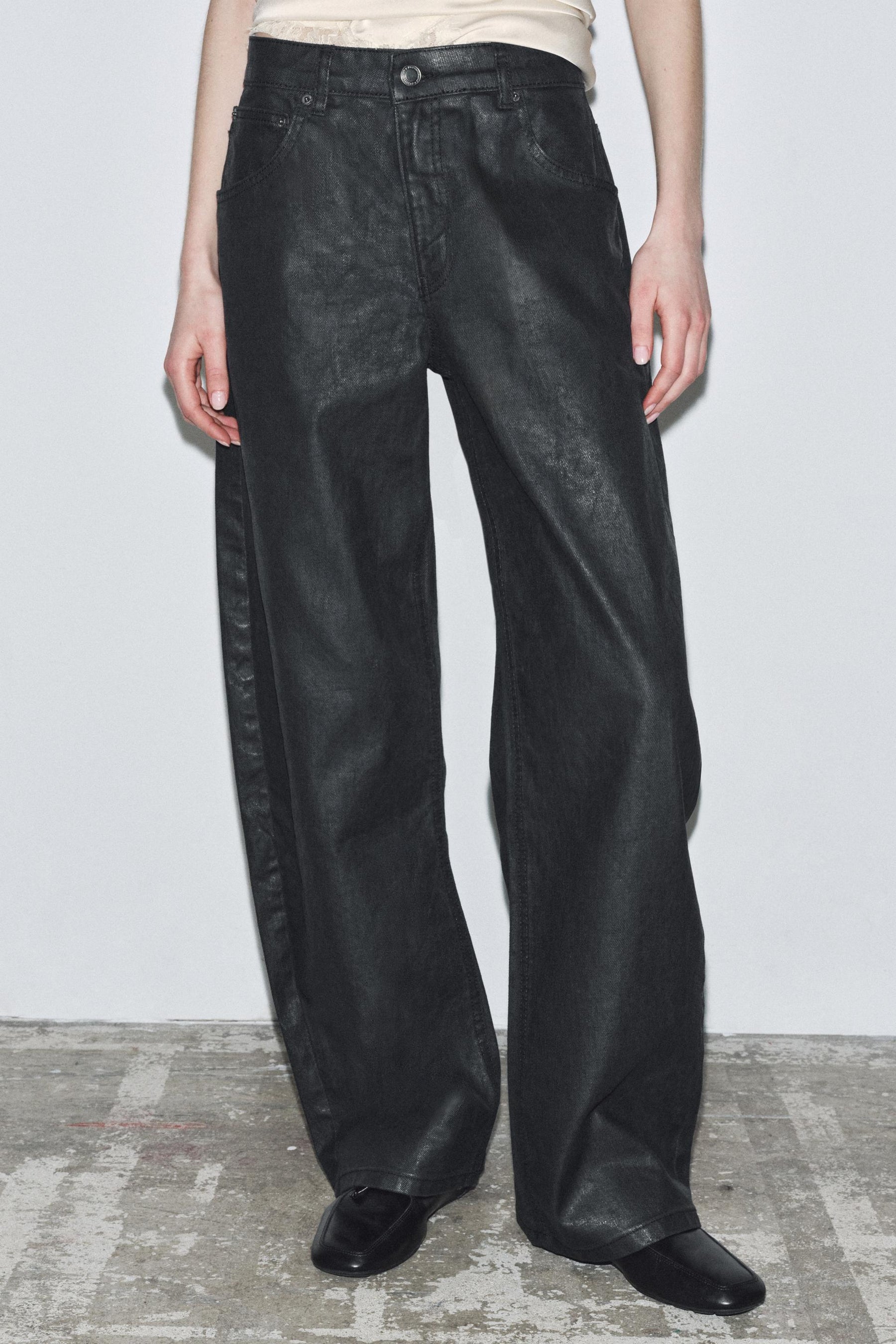 Crackled Low-Rise Barrel Jeans