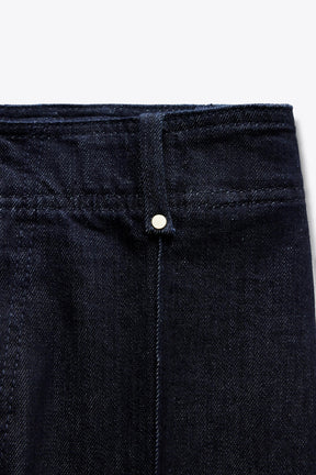 Wide-Leg High-Waist Jeans