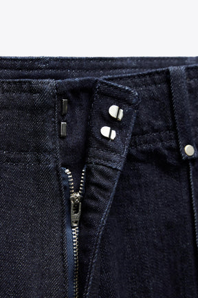 Wide-Leg High-Waist Jeans