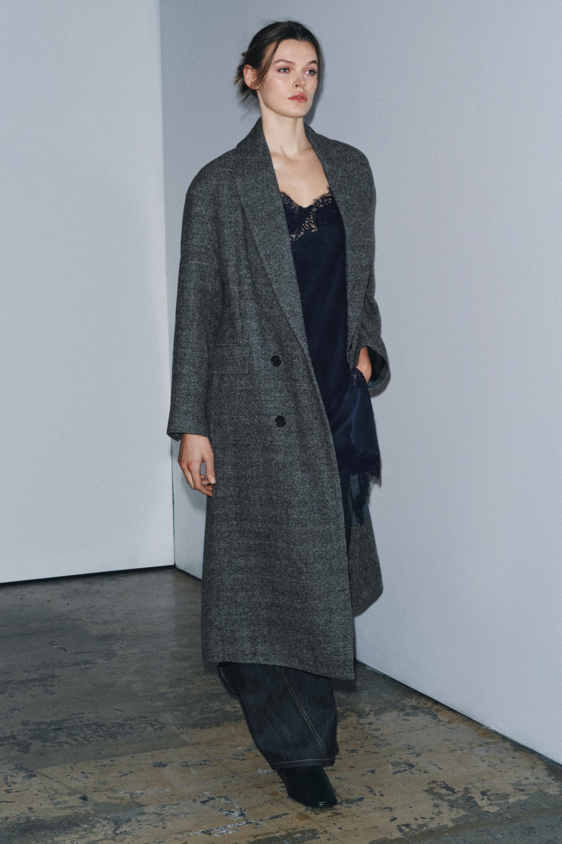 100% Wool Checked Coat - Image 4
