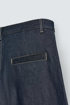 PLEATED RELAXED FIT DENIM BERMUDA SHORTS - Image 9