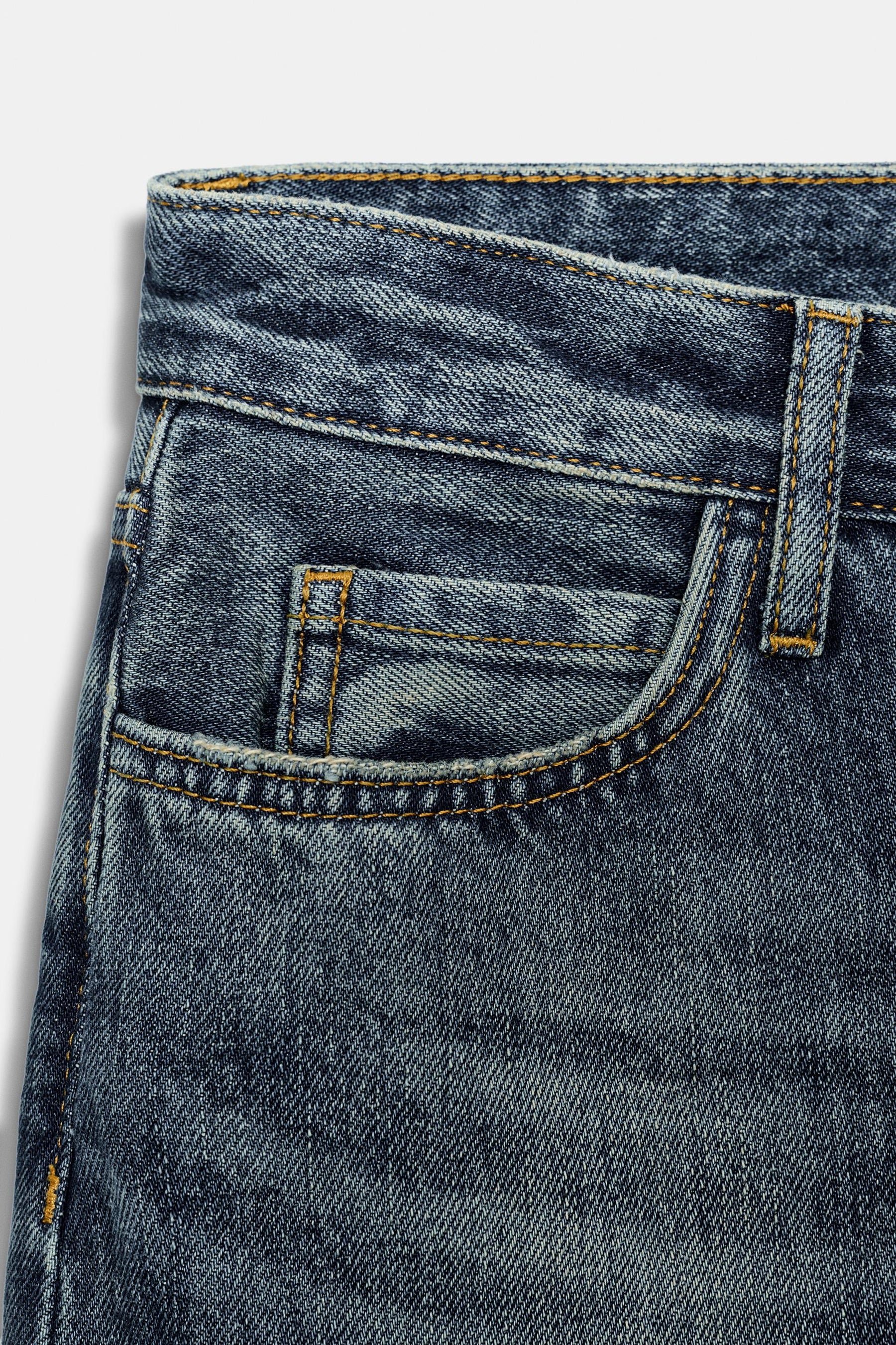 Baggy mid-waist jeans