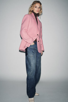 Relaxed Low-Rise Jeans