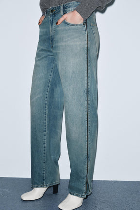 Jeans mit mittelhohem Bund und Reißverschlüssen