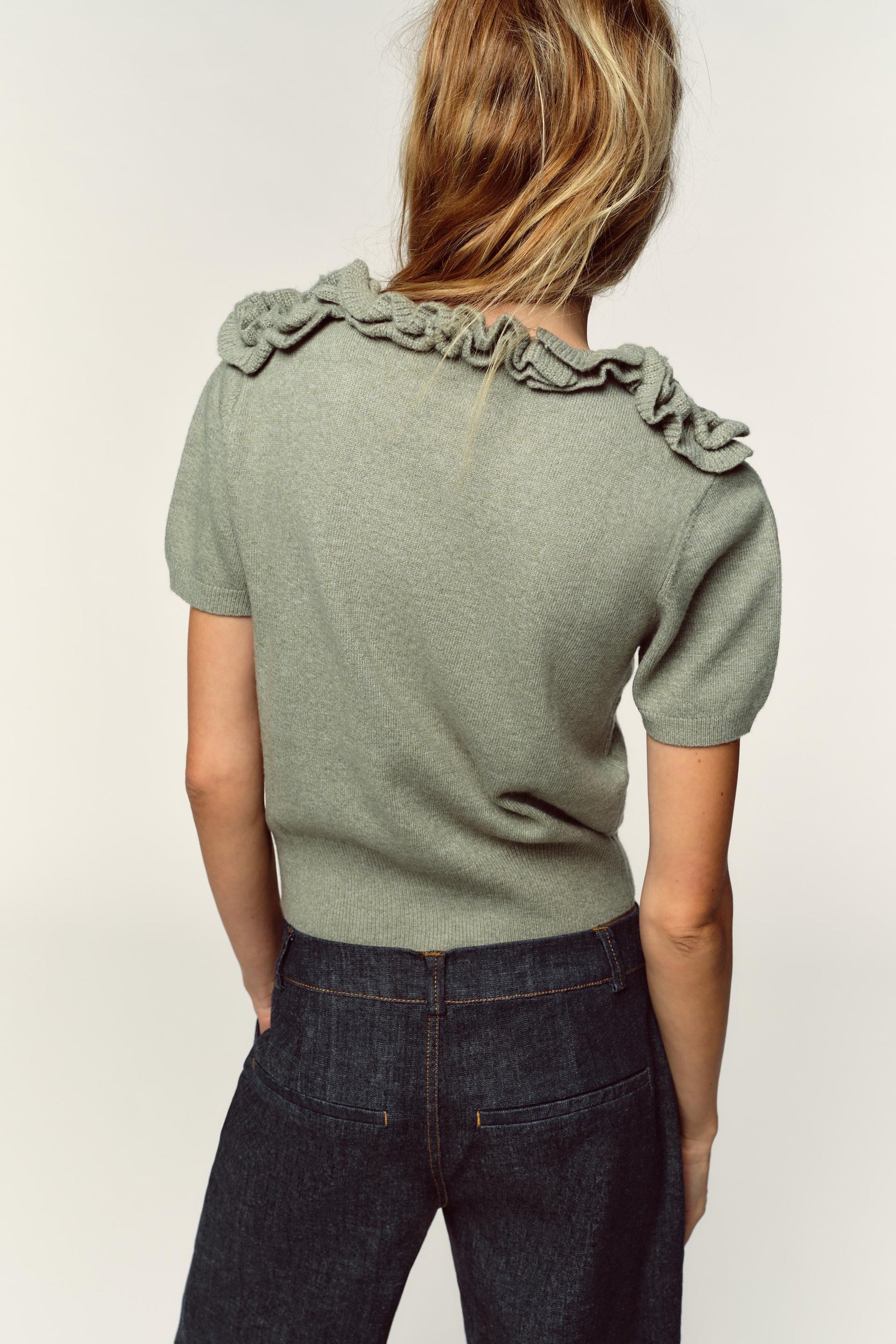 Floral knit short sleeve