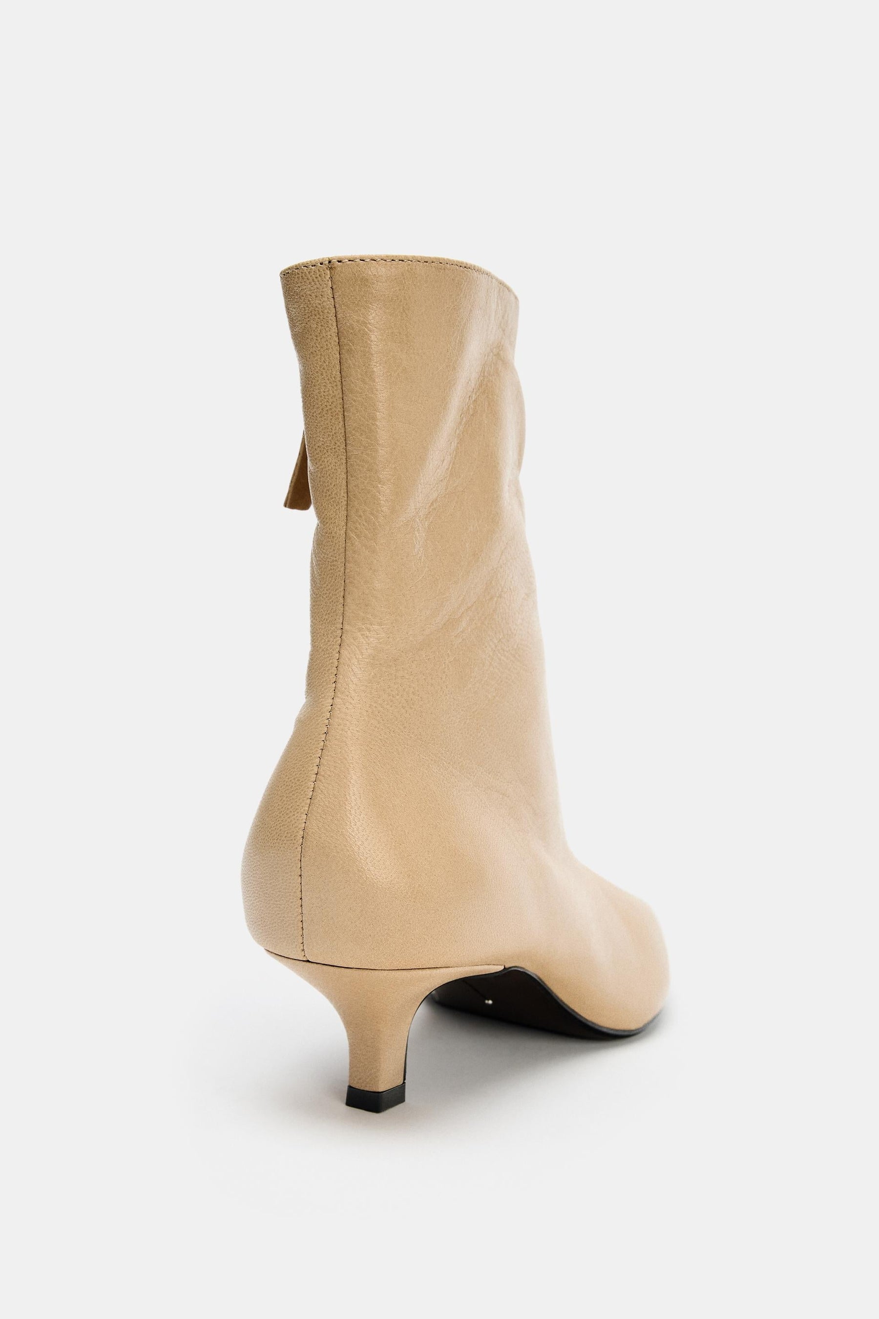 LEATHER ANKLE BOOTS