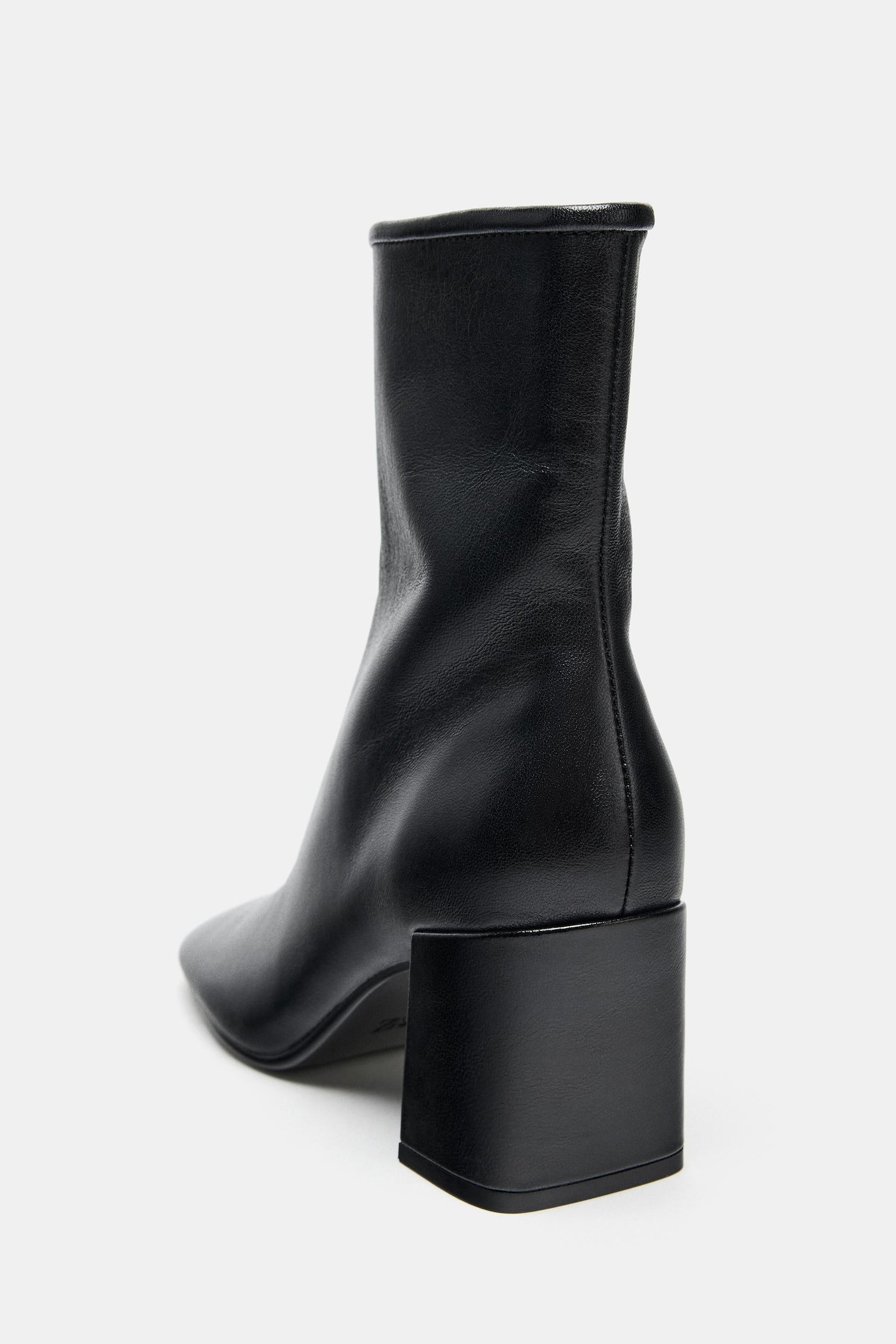 LEATHER ANKLE BOOTS