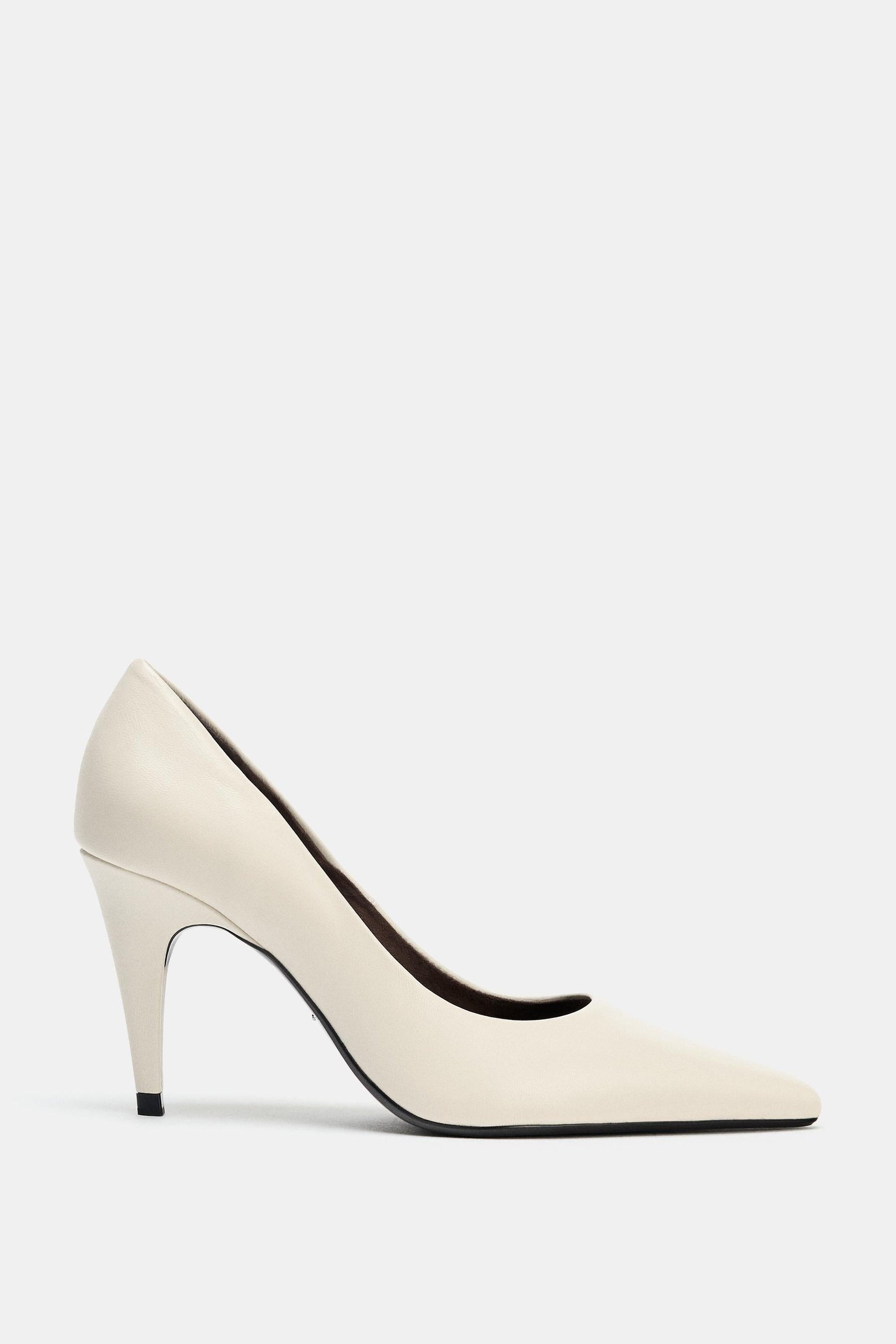 LEDER-HOHE SCHUHE