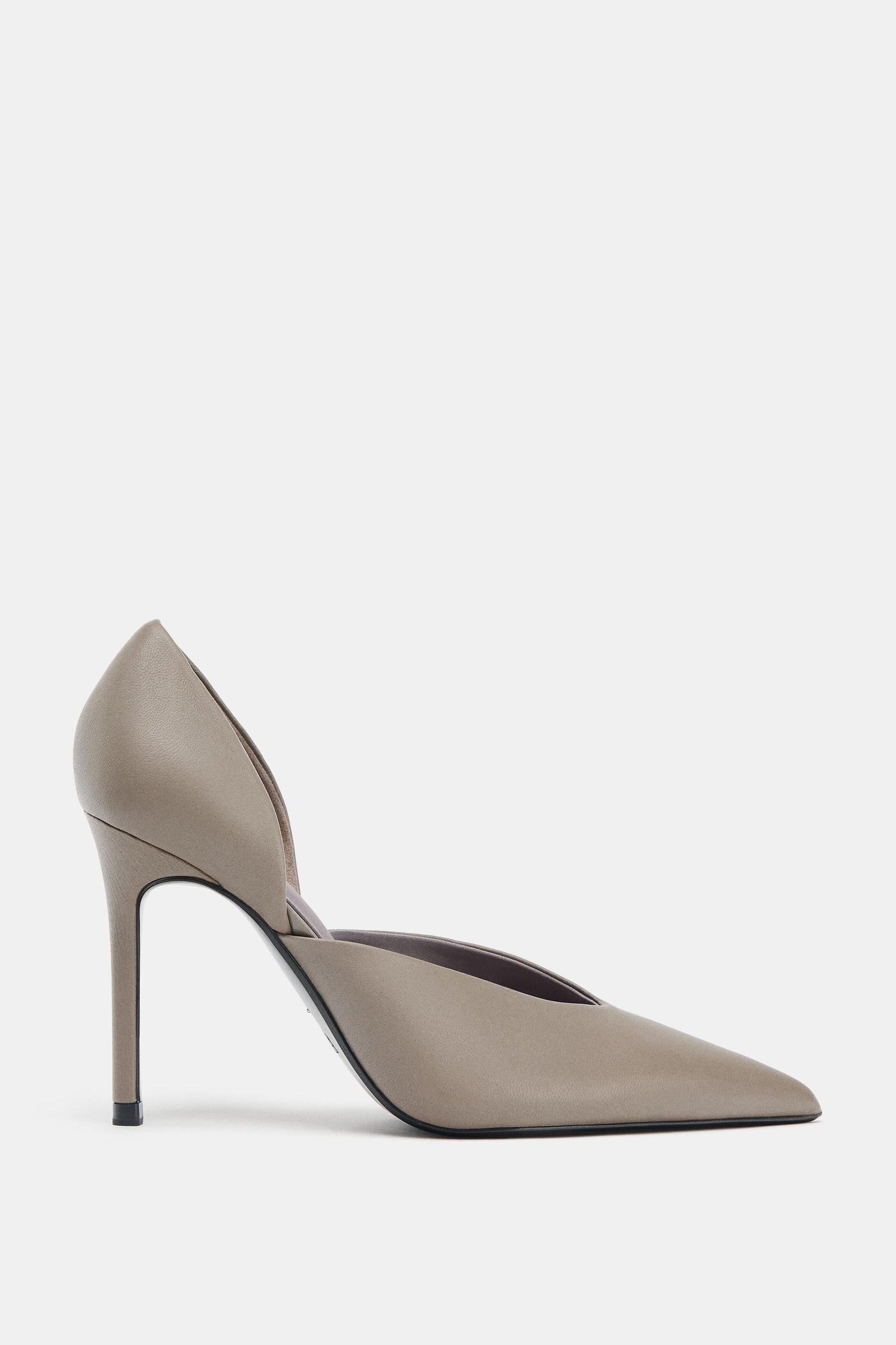 Lederschuhe mit hohen Absätzen