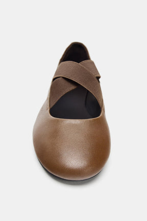 Leather Ballerinas with Crossover