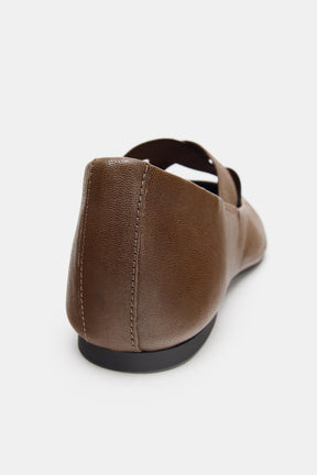 Leather Ballerinas with Crossover