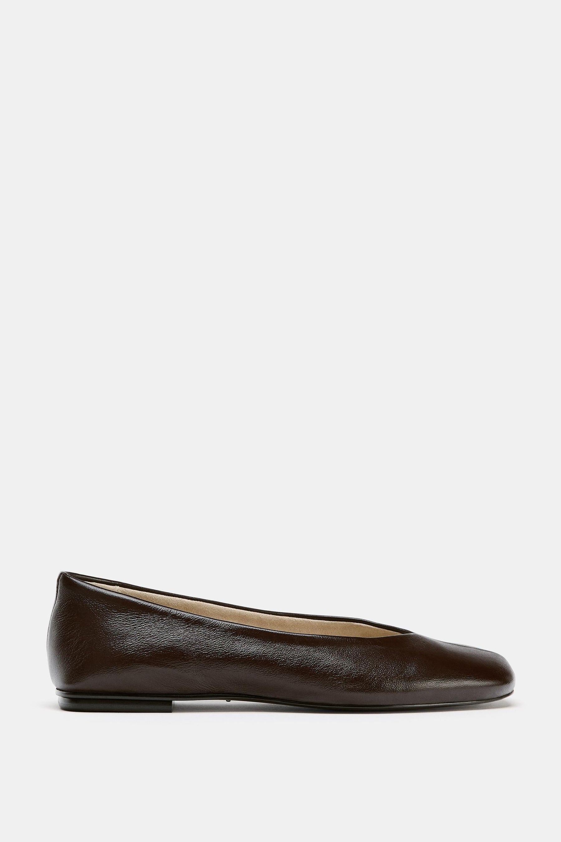 Lederballerinas