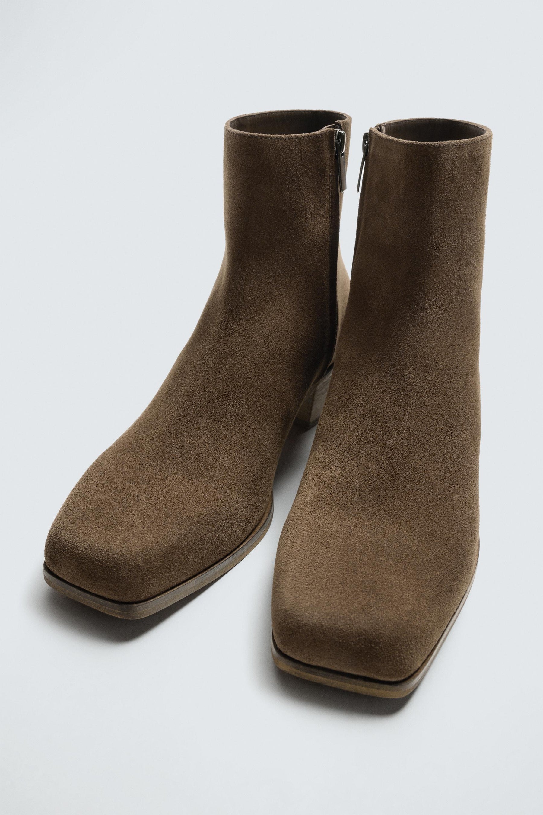 LEATHER HEELED LIMITED EDITION BOOTS - Image 5