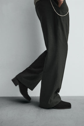 LEATHER HEELED LIMITED EDITION BOOTS - Image 4