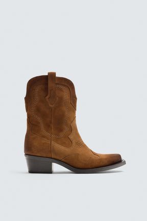 LEATHER COWBOY BOOTS - Image 4