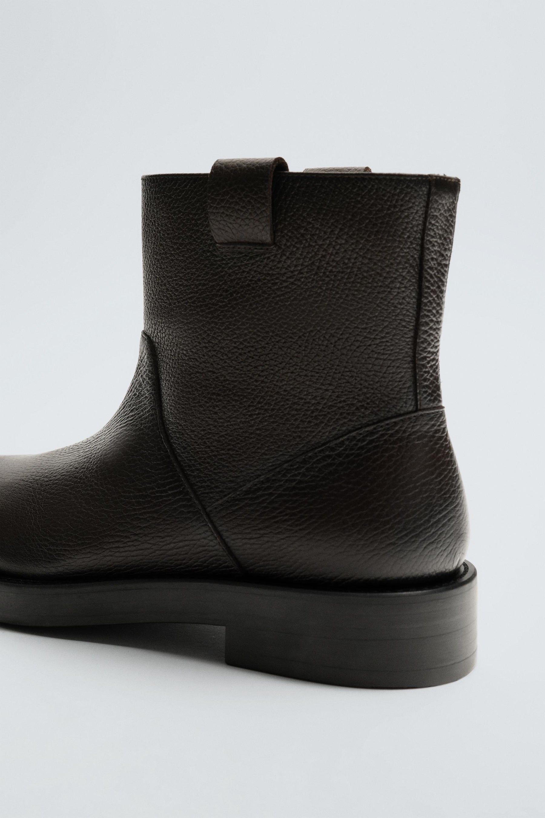 Lederstiefel mit breiter Sohle