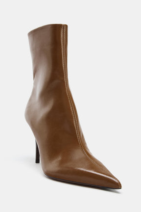 Stiefeletten mit Absatz