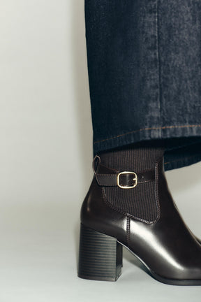 Stiefeletten mit Absatz