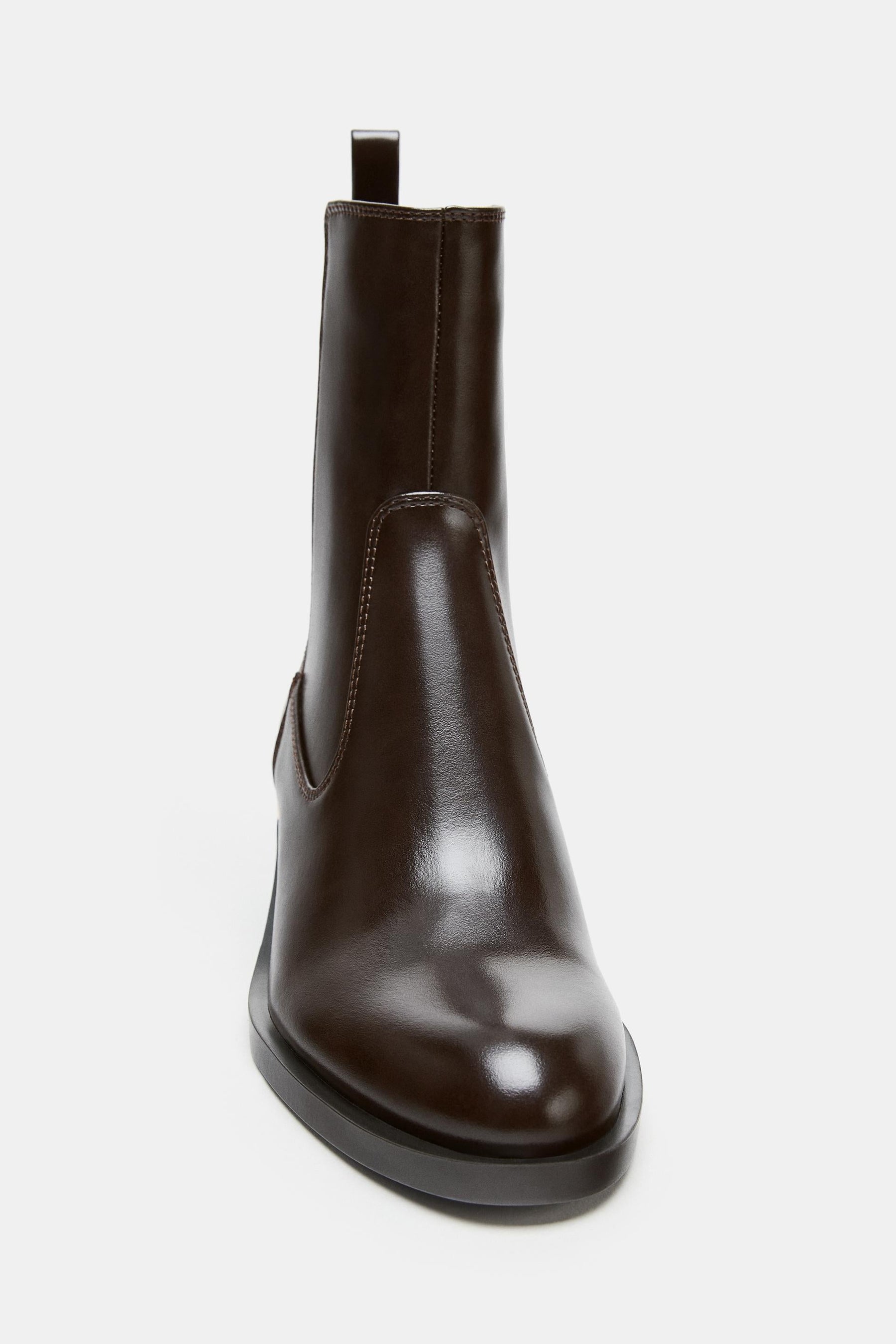 Ankle Boots with Metal