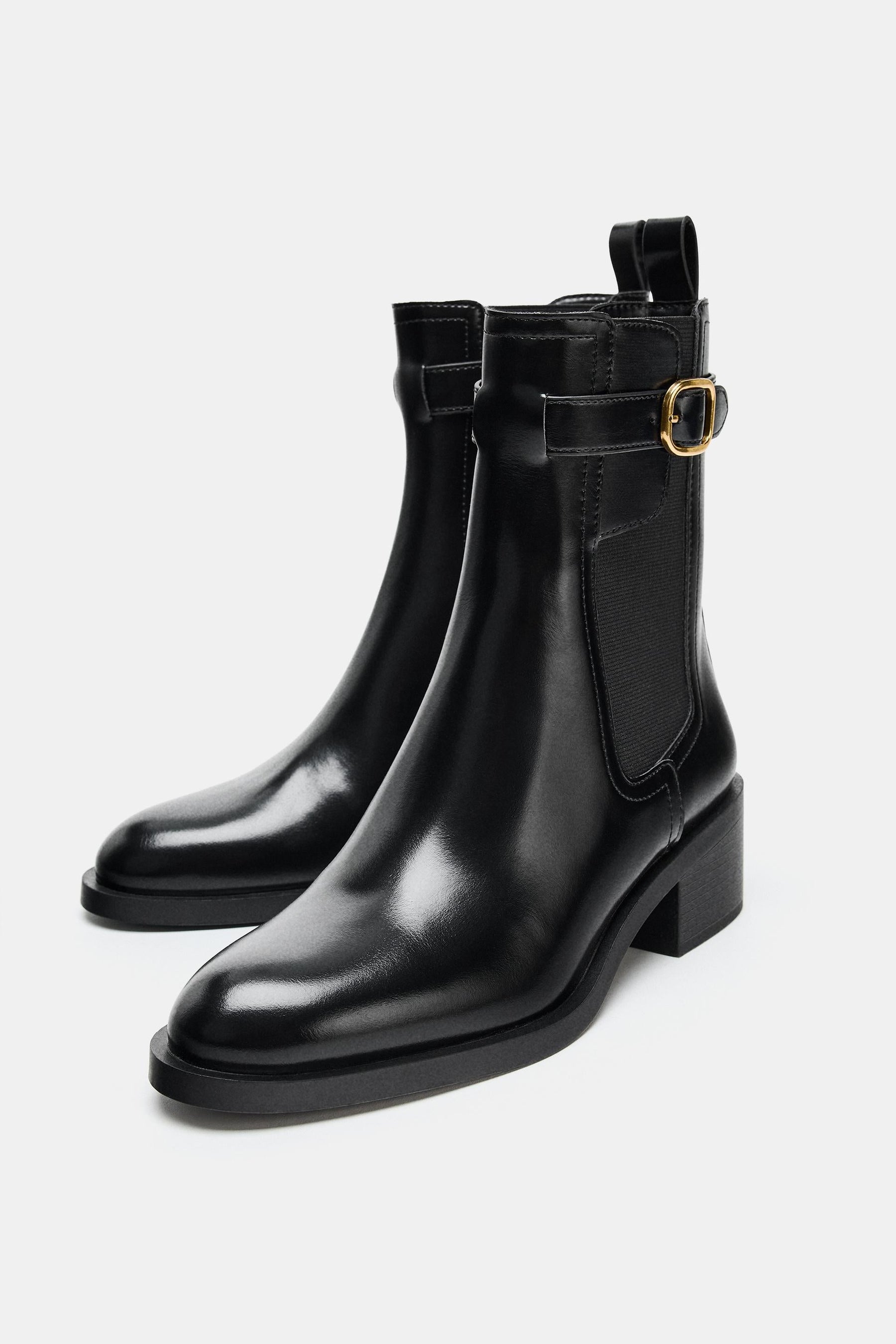 ANKLE BOOTS WITH BUCKLE