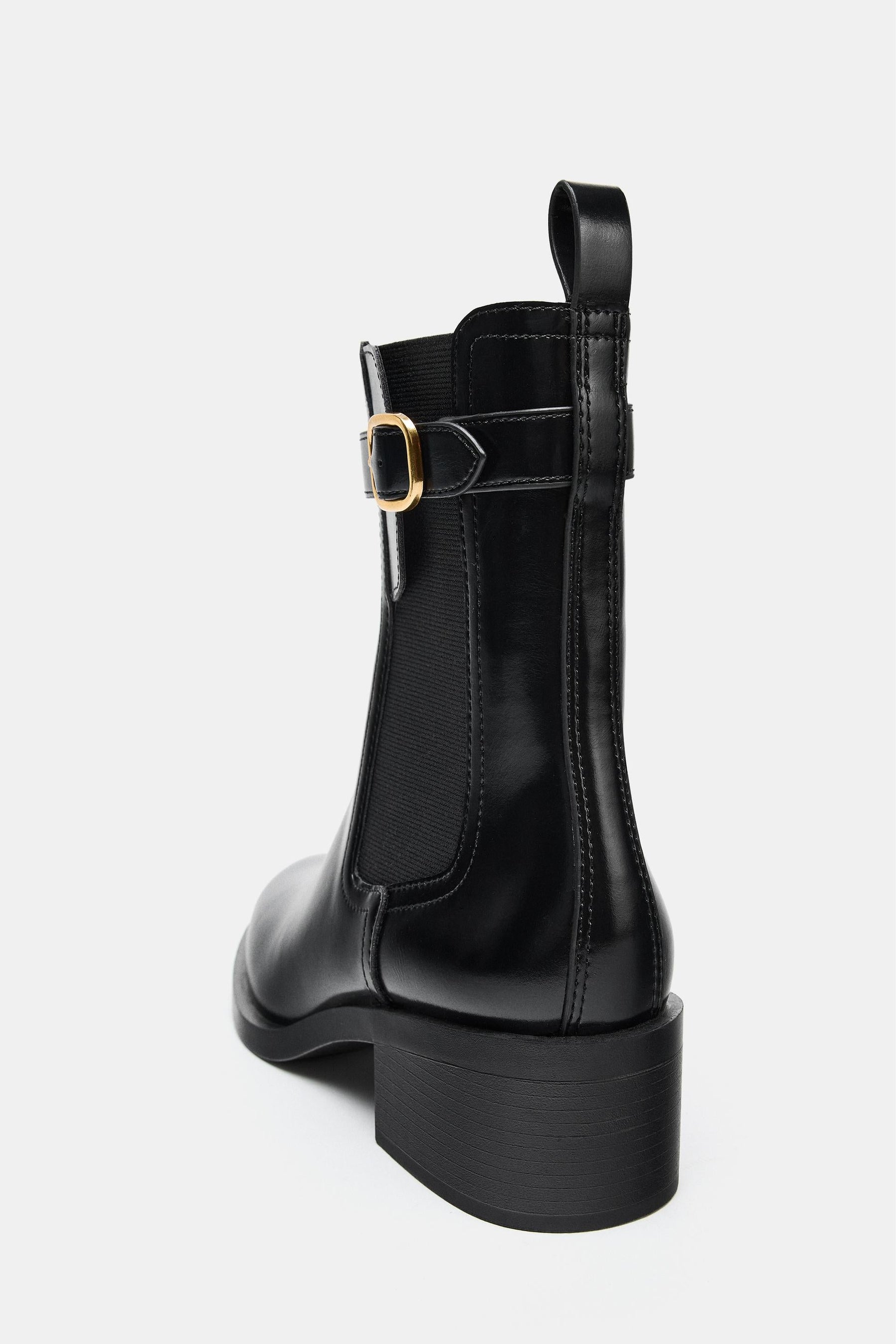 ANKLE BOOTS WITH BUCKLE