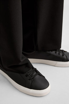 BASIC TRAINERS - Image 4