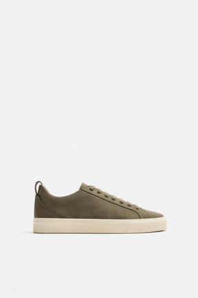 BASIC TRAINERS - Image 3